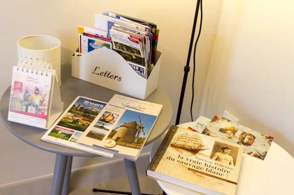 Documents touristiques à disposition dans le gîte